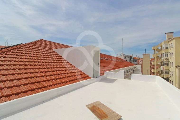 Negócio para Venda em Areeiro Foto 33