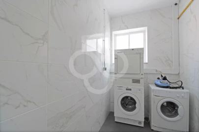 Quarto para Arrendamento em Areeiro