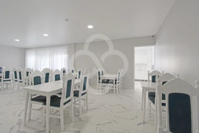 Quarto para Arrendamento em Alvalade