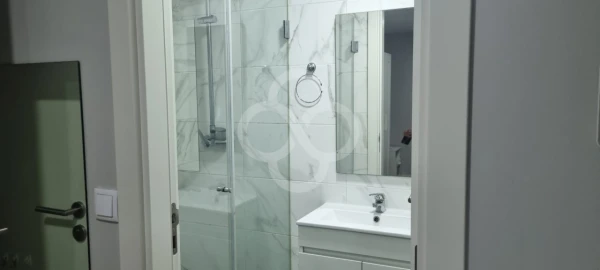 Quarto para Arrendamento em Alvalade