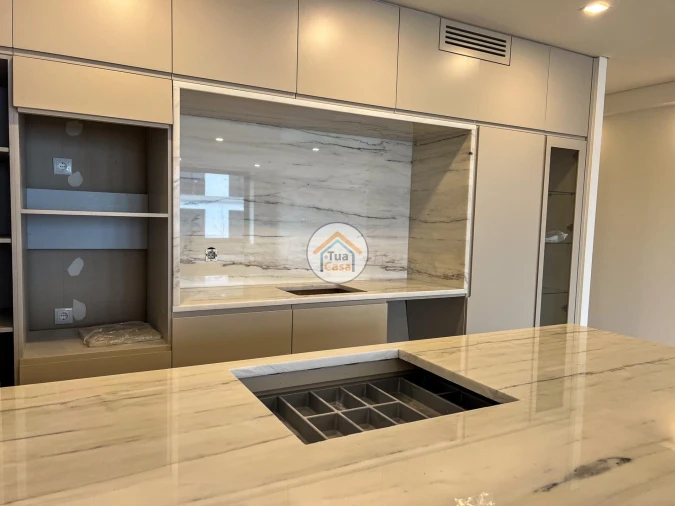 Apartamento T2 para Venda em Creixomil Foto 21