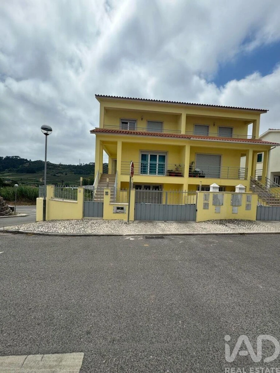 Moradia T3 para Venda em Santa Catarina Foto 16