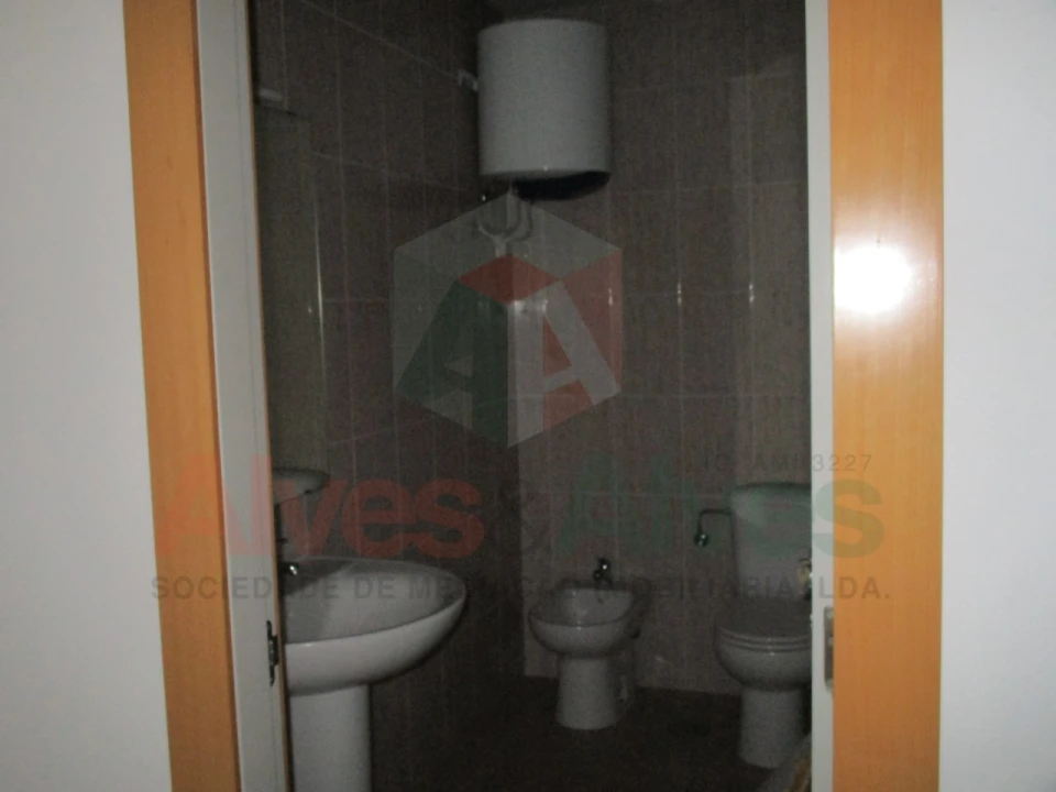 Prédio para Venda em Moreira Foto 21