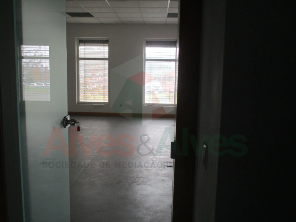 Prédio para Venda em Moreira Foto 26