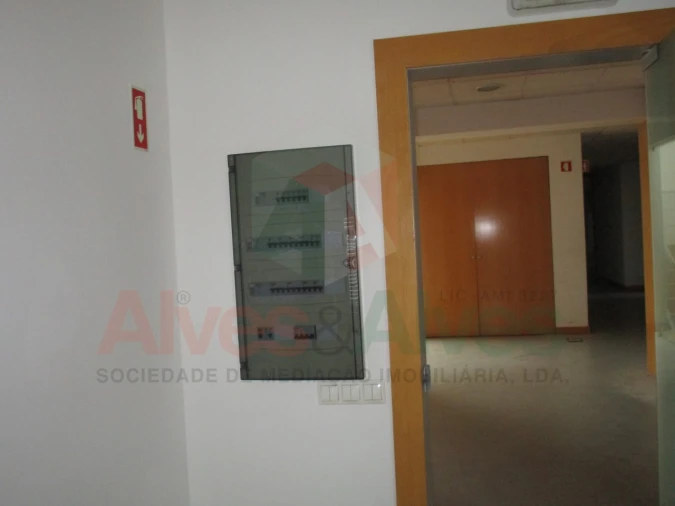 Prédio para Venda em Moreira Foto 20