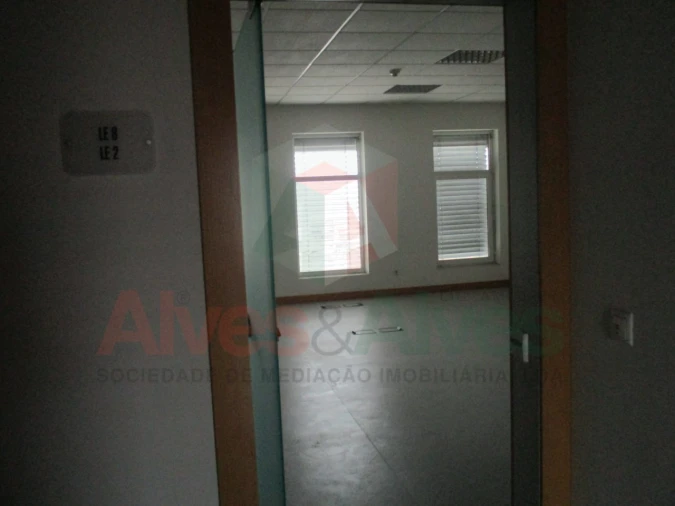 Prédio para Venda em Moreira Foto 39