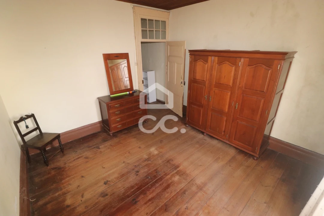 Moradia T3 para Venda em Ponta Delgada (São José) Foto 12