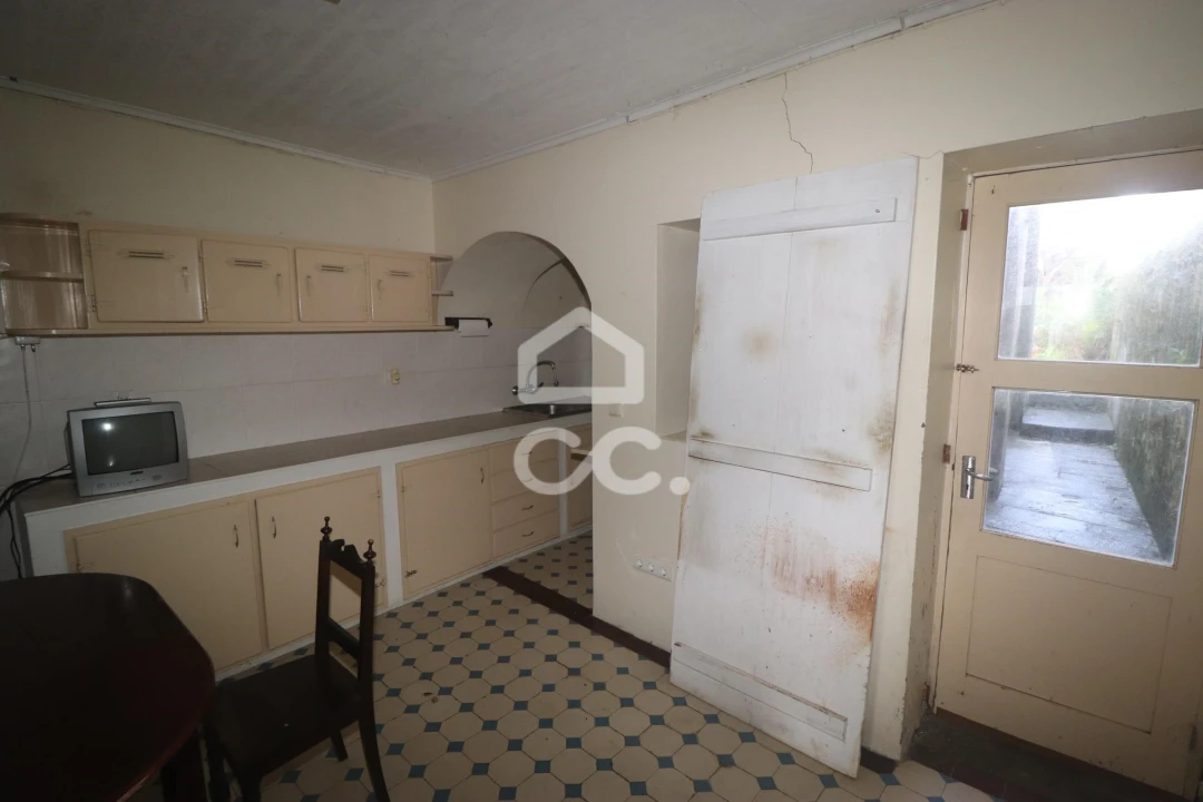 Moradia T3 para Venda em Ponta Delgada (São José) Foto 7