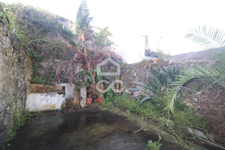 Moradia T3 para Venda em Ponta Delgada (São José) Foto 22