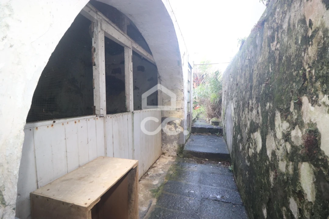 Moradia T3 para Venda em Ponta Delgada (São José) Foto 21