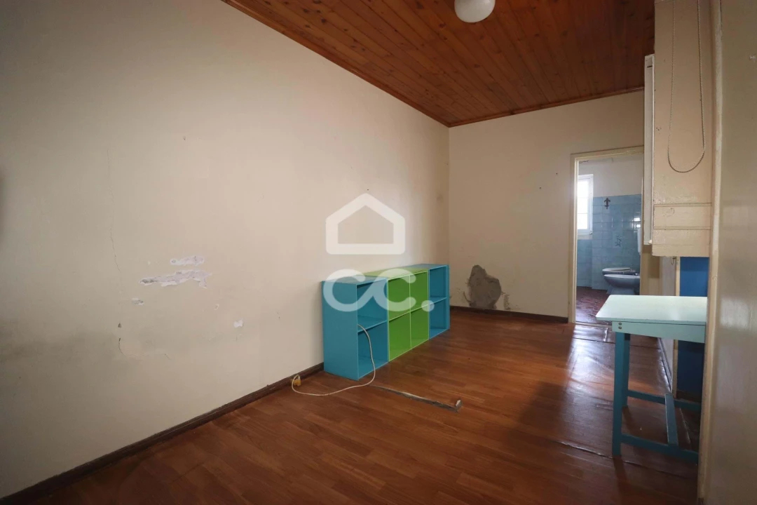 Moradia T3 para Venda em Ponta Delgada (São José) Foto 15