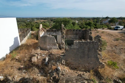 Terreno para Venda em Quelfes