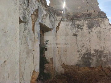 Terreno para Venda em Quelfes