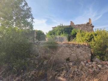 Terreno para Venda em Quelfes