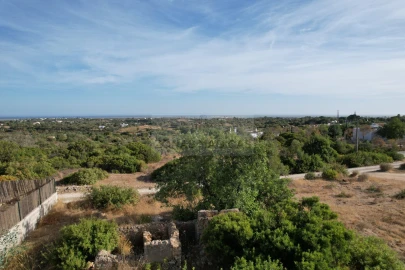 Terreno para Venda em Quelfes