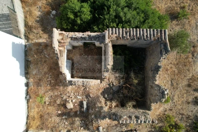 Terreno para Venda em Quelfes