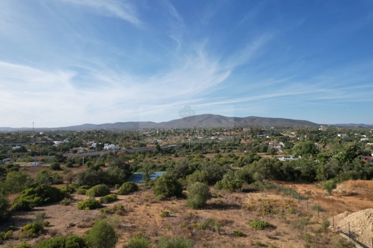 Terreno para Venda em Quelfes Foto 15