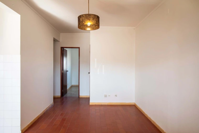 Apartamento T1 para Venda em Lagos (São Sebastião e Santa Maria) Foto 3