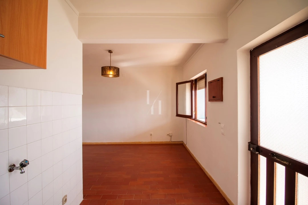 Apartamento T1 para Venda em Lagos (São Sebastião e Santa Maria) Foto 12