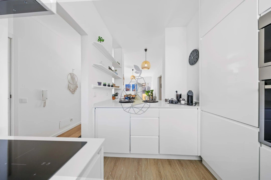 Apartamento T2 para Venda em Portimão Foto 8