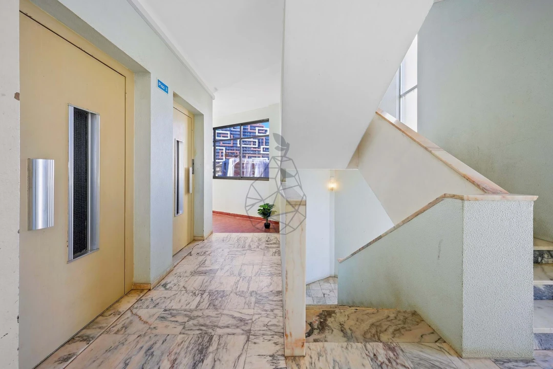Apartamento T2 para Venda em Portimão Foto 32