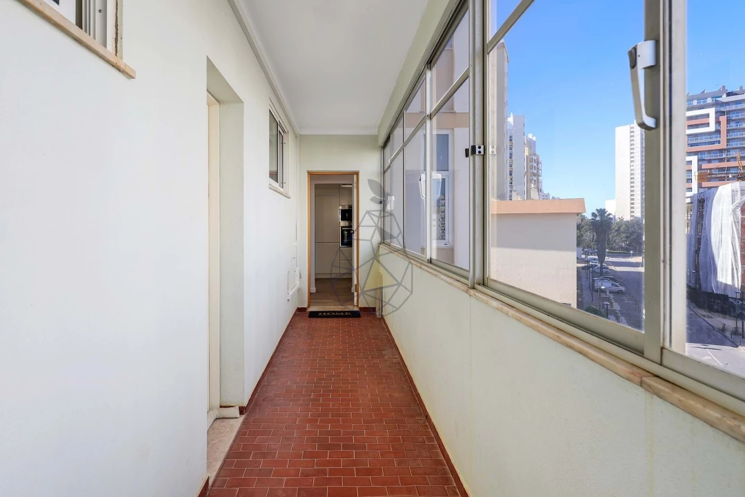 Apartamento T2 para Venda em Portimão Foto 31