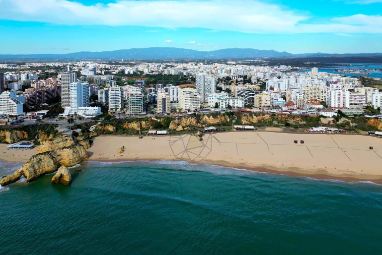 Apartamento T2 para Venda em Portimão Foto 36