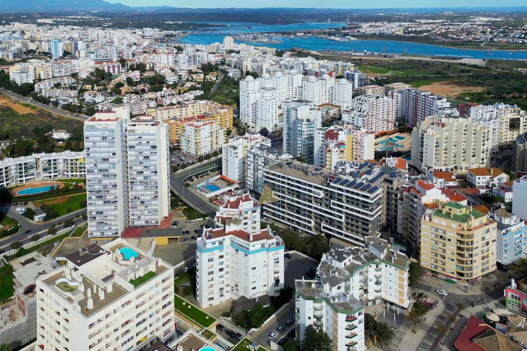 Apartamento T2 para Venda em Portimão Foto 34