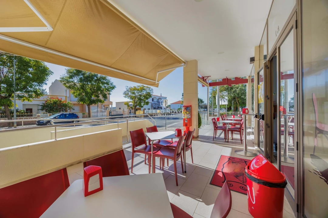 Negócio para Venda em Ferreiras Foto 18