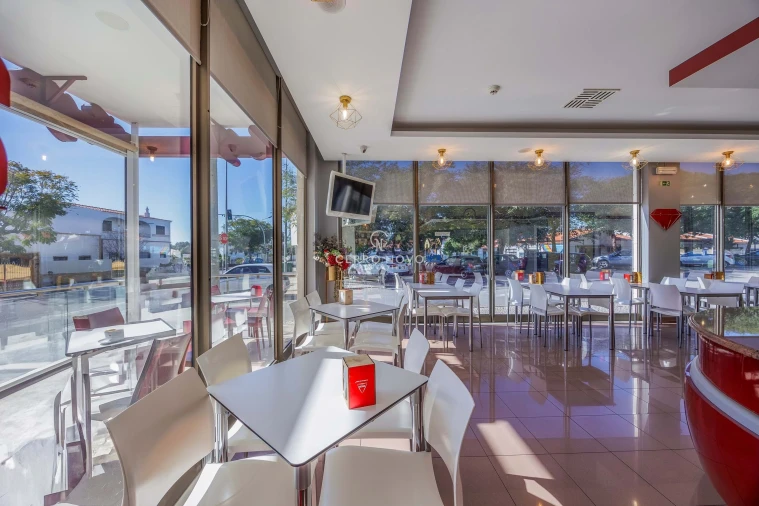 Negócio para Venda em Ferreiras Foto 4