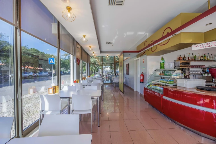 Negócio para Venda em Ferreiras Foto 9