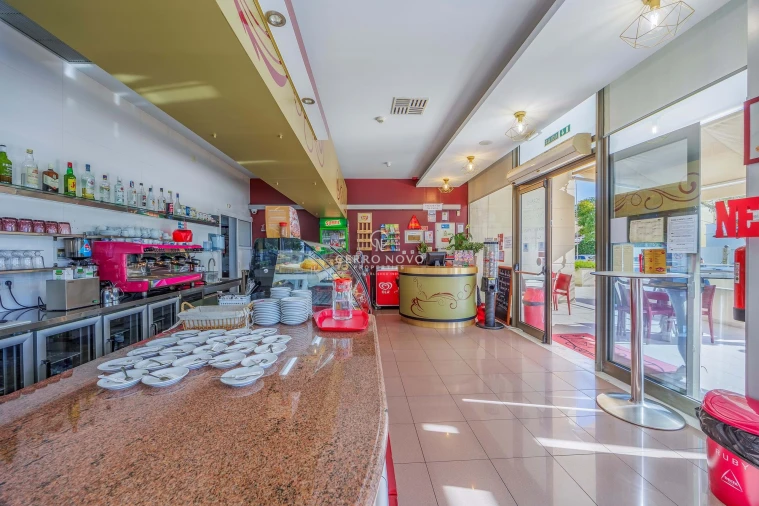 Negócio para Venda em Ferreiras Foto 10