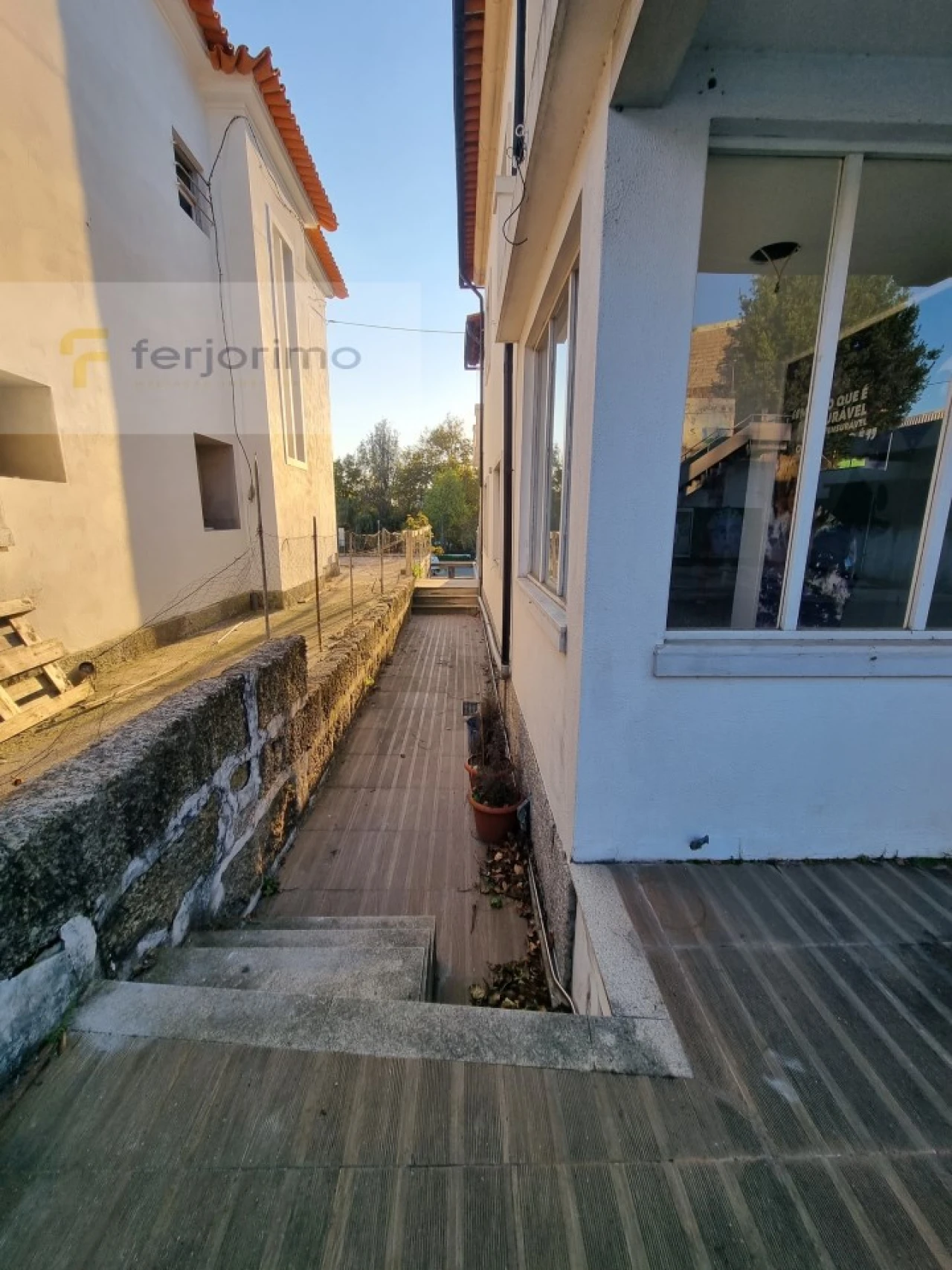 Prédio para Arrendamento em Oliveira, São Paio e São Sebastião Foto 4