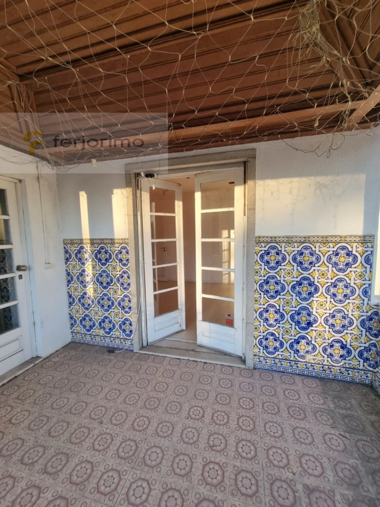 Prédio para Arrendamento em Oliveira, São Paio e São Sebastião Foto 17