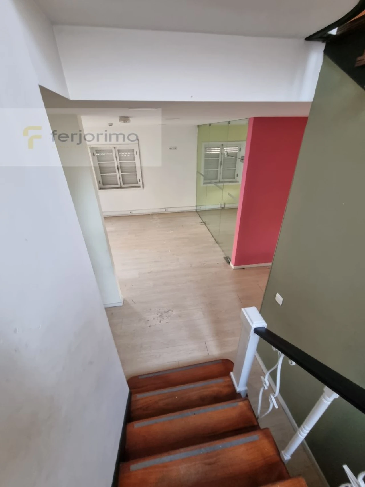 Prédio para Arrendamento em Oliveira, São Paio e São Sebastião Foto 22