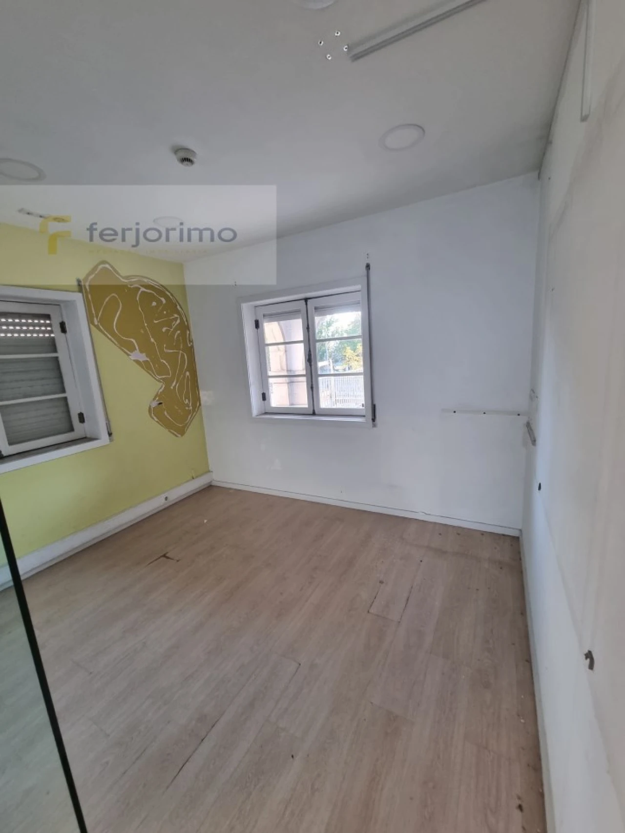 Prédio para Arrendamento em Oliveira, São Paio e São Sebastião Foto 25