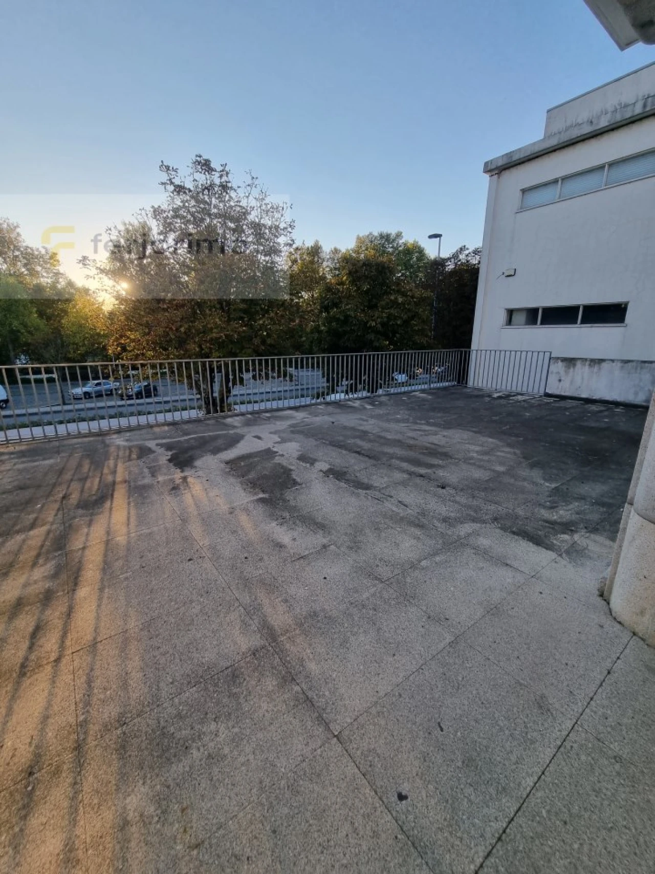 Prédio para Arrendamento em Oliveira, São Paio e São Sebastião Foto 26