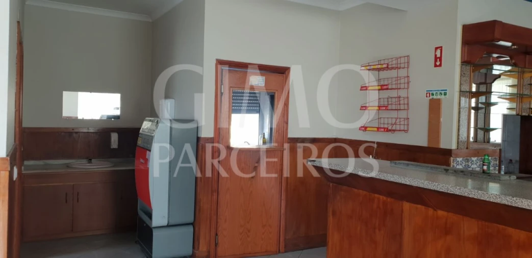 Negócio para Venda em Fermentelos Foto 3