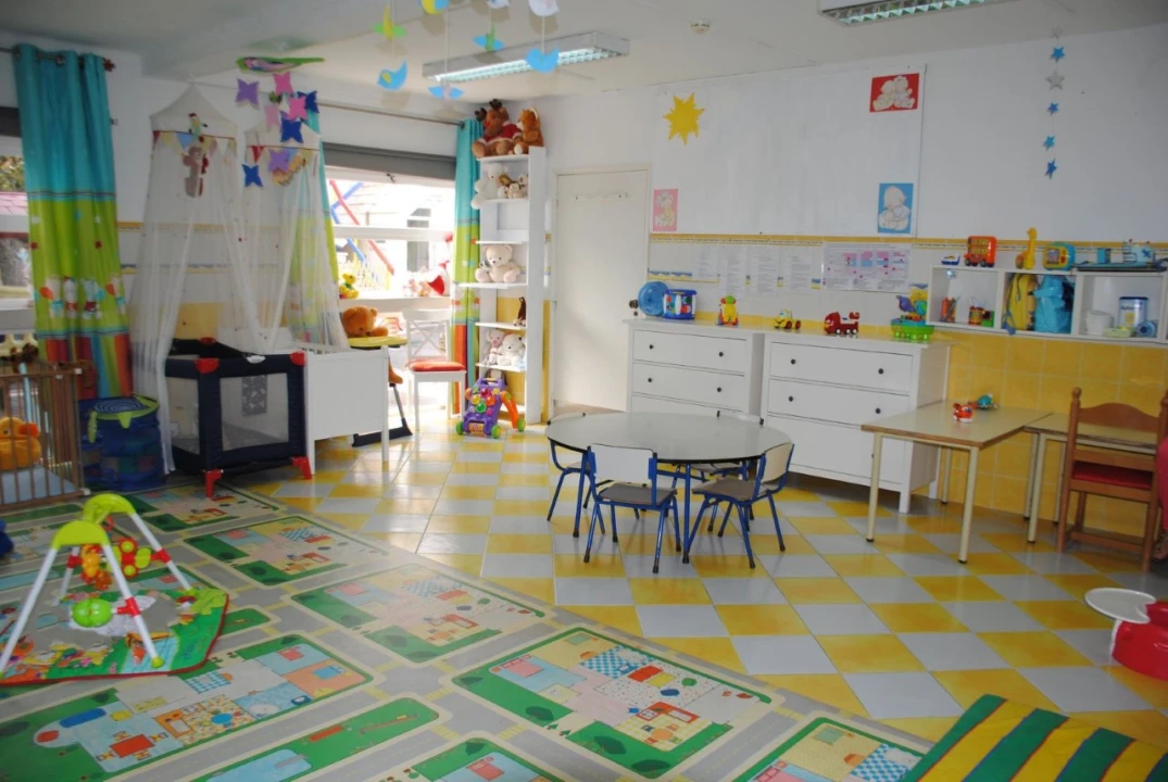 Negócio para Venda em Almada, Cova da Piedade, Pragal e Cacilhas Foto 3