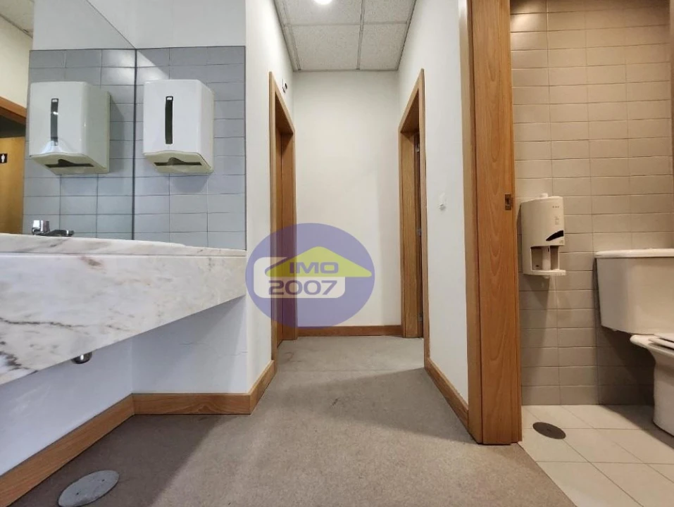 Prédio para Venda em Nossa Senhora da Conceição, São Pedro e São Dinis Foto 14