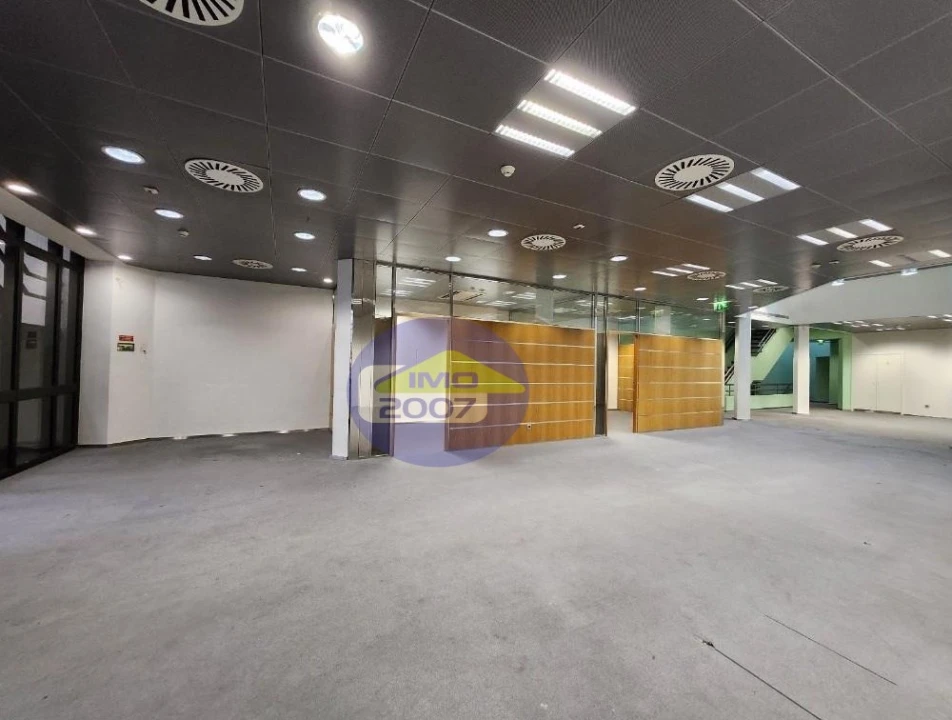 Prédio para Venda em Nossa Senhora da Conceição, São Pedro e São Dinis Foto 20