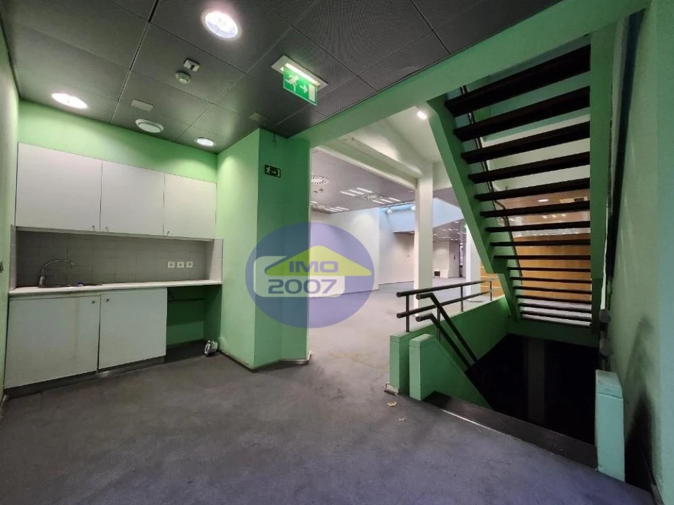 Prédio para Venda em Nossa Senhora da Conceição, São Pedro e São Dinis Foto 22