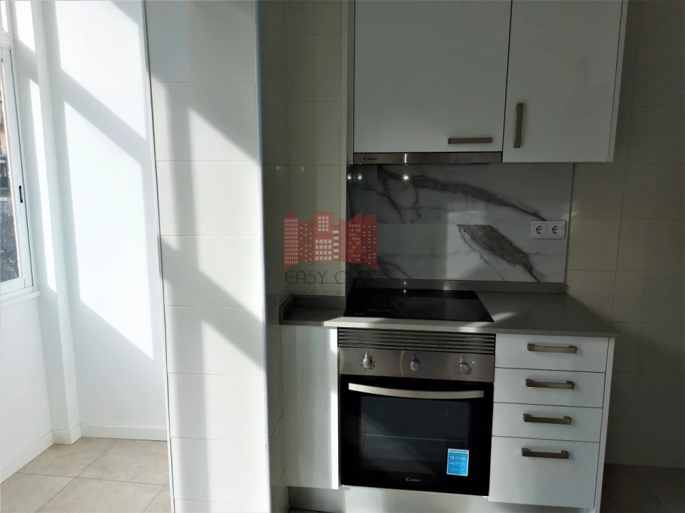 Apartamento T1 para Venda em Arroios Foto 12