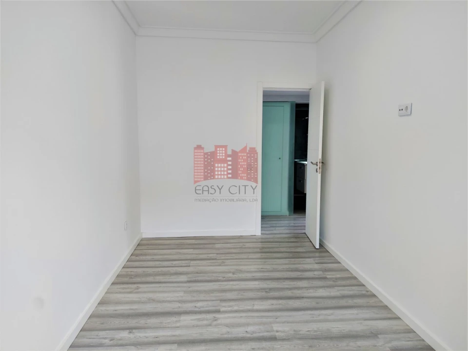 Apartamento T1 para Venda em Arroios Foto 18