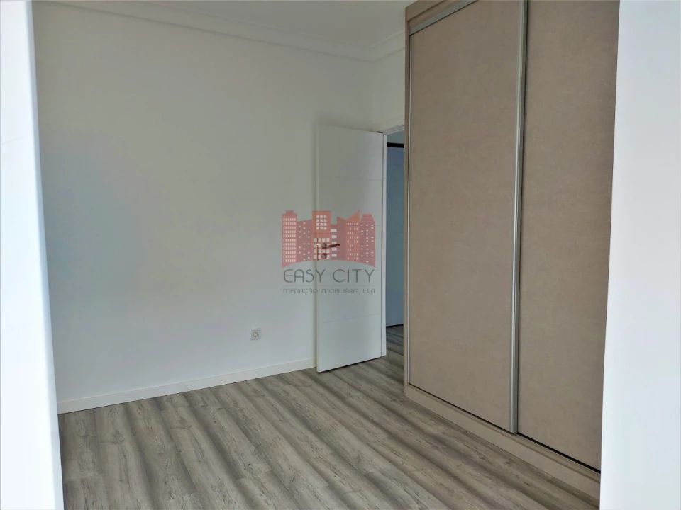 Apartamento T1 para Venda em Arroios Foto 25