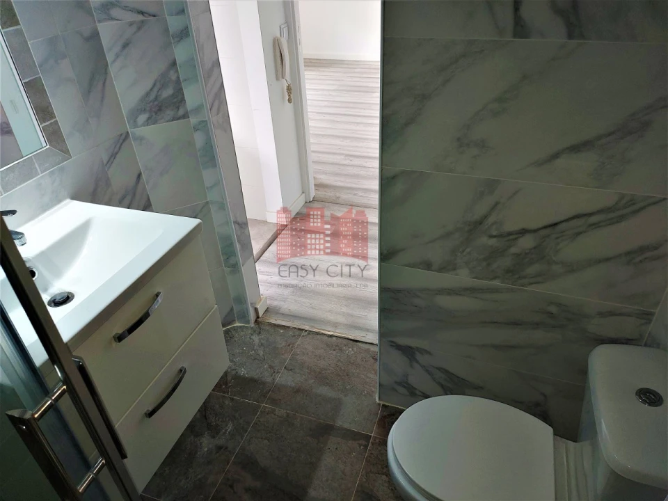 Apartamento T1 para Venda em Arroios Foto 32