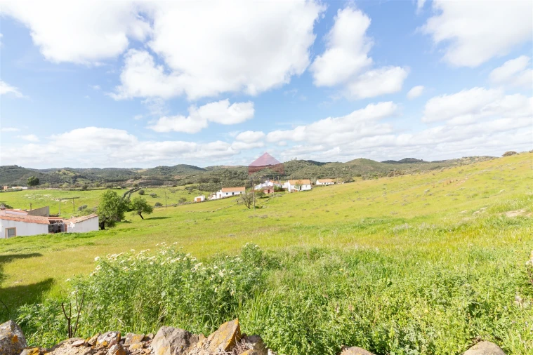 Moradia T1 para Venda em Vaqueiros Foto 9