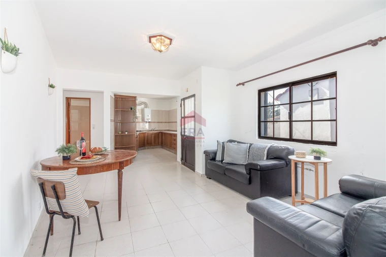 Moradia T1 para Venda em Vaqueiros Foto 4