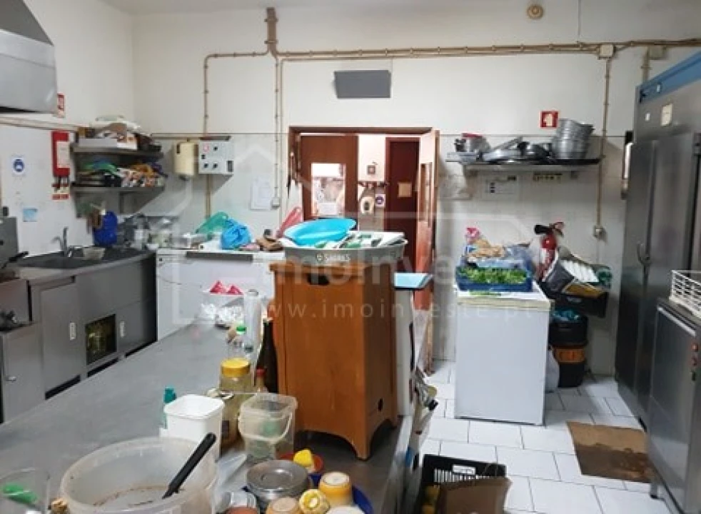 Negócio para Venda em Escalos de Cima e Lousa Foto 157