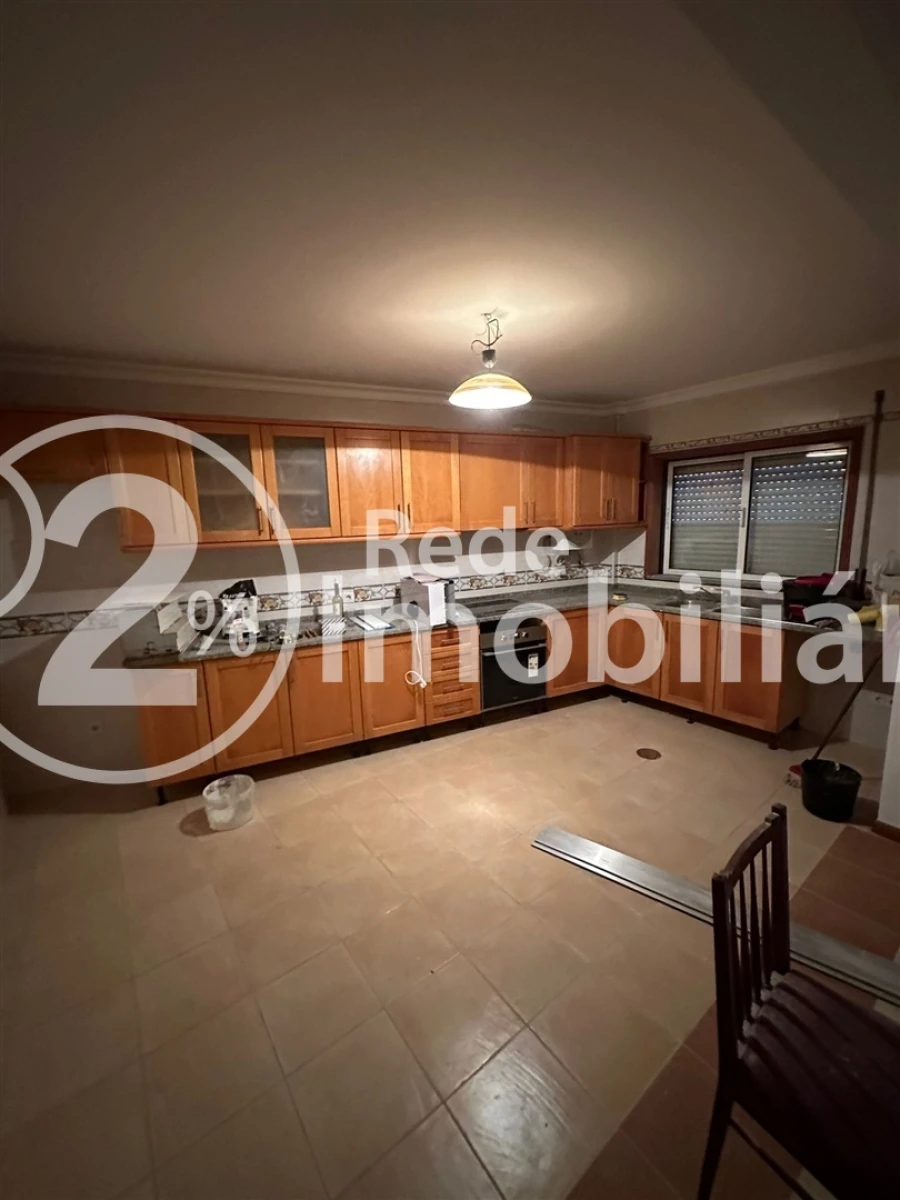 Apartamento T2 para Venda em Eixo e Eirol Foto 4